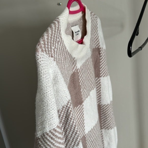 Lovely sweeter - Picture 3 of 3